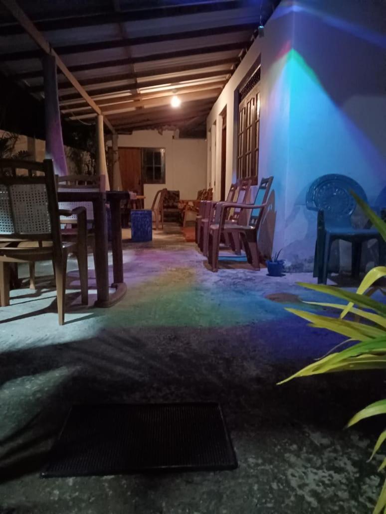 50* Stay Dikwella Exterior foto